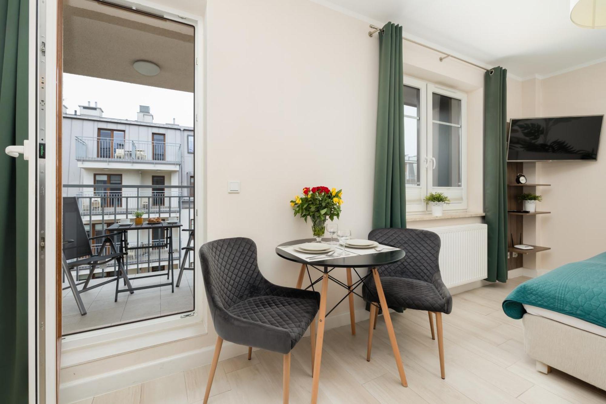 Apartamenty Aquamarina By Noclegi Renters ชวีโนวิชแจ ภายนอก รูปภาพ