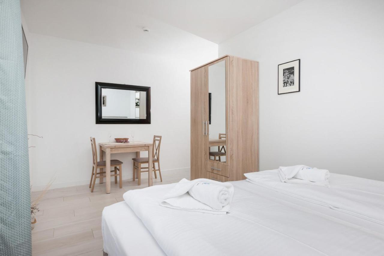 Apartamenty Aquamarina By Noclegi Renters ชวีโนวิชแจ ภายนอก รูปภาพ